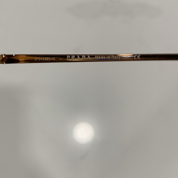 Red/gold Cat eye Prada Sunglasses - Picture 4 of 5